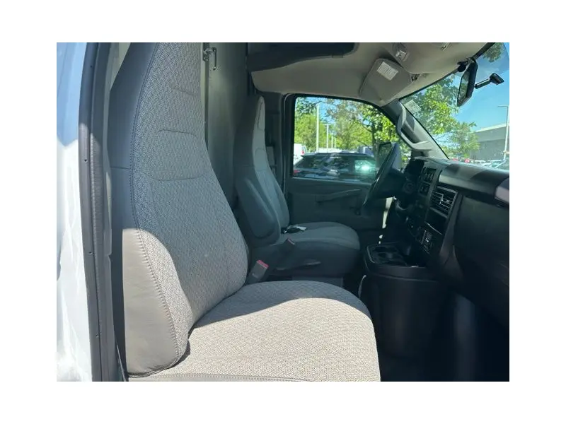 2026 CHEVROLET Express 3500