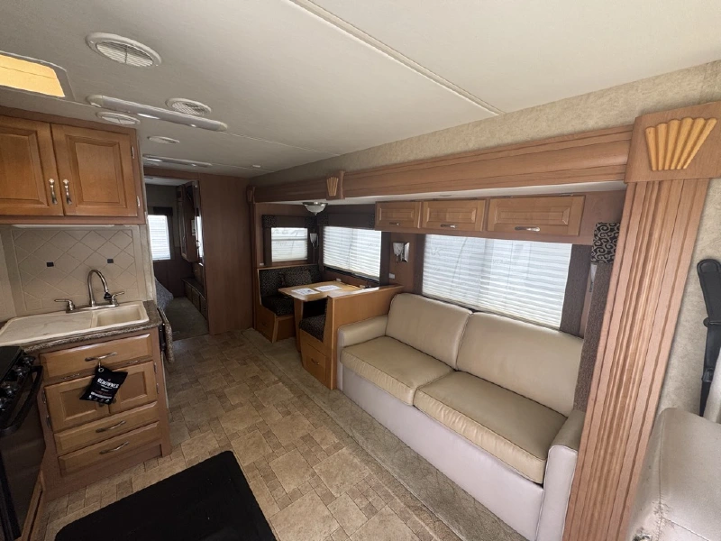 2010 NEWMAR BAY STAR 2702
