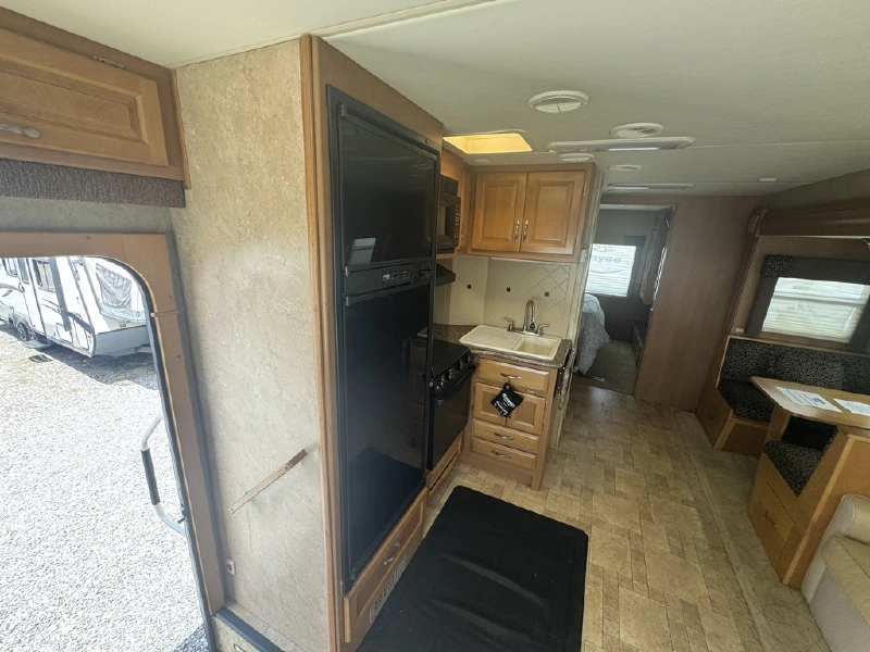 2010 NEWMAR BAY STAR 2702