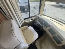 2010 NEWMAR BAY STAR 2702