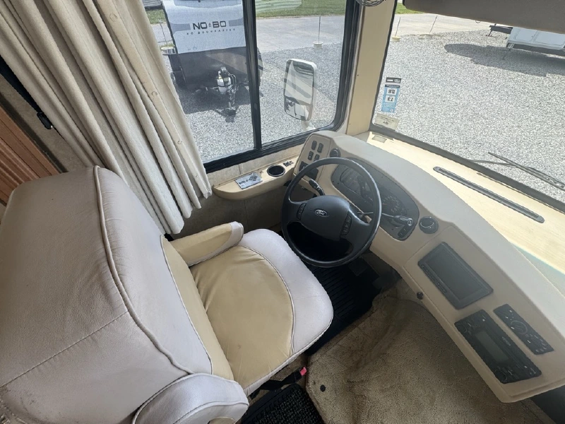 2010 NEWMAR BAY STAR 2702