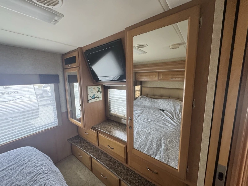 2010 NEWMAR BAY STAR 2702