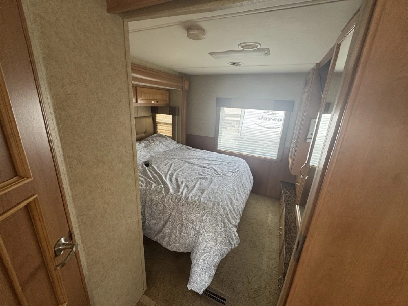 2010 NEWMAR BAY STAR 2702