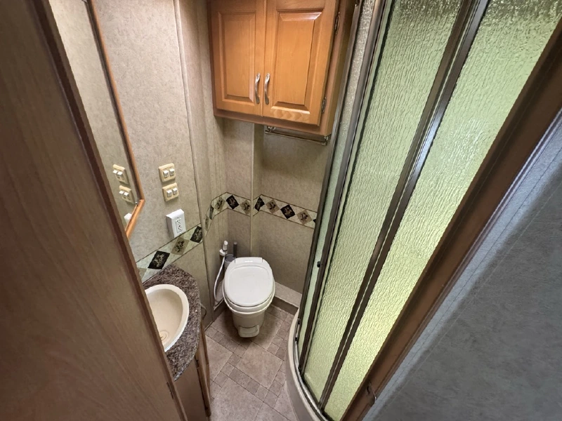 2010 NEWMAR BAY STAR 2702