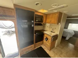 2010 NEWMAR BAY STAR 2702