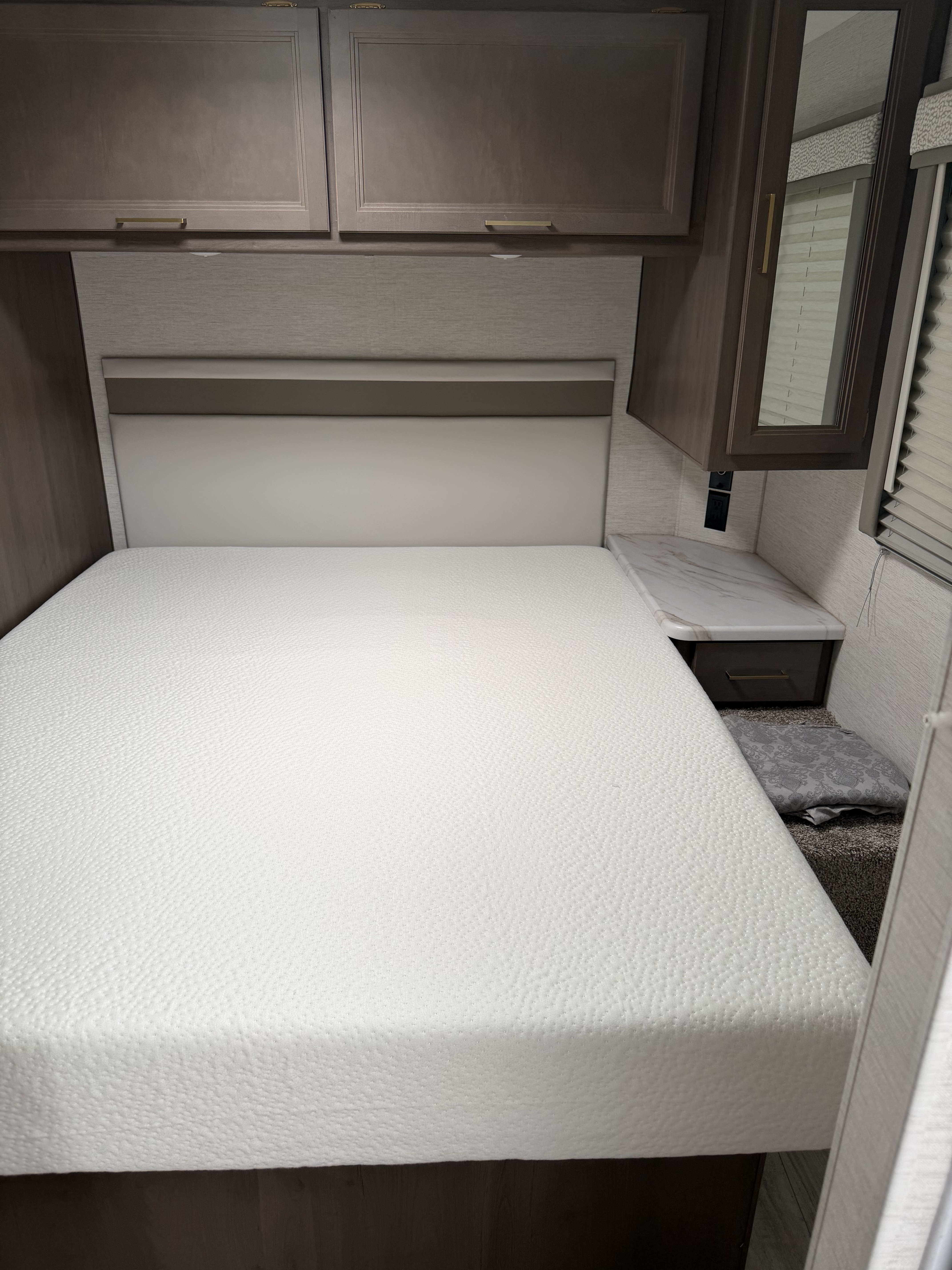 2025 Thor Motor Coach CHATEAU 28A in batavia NY