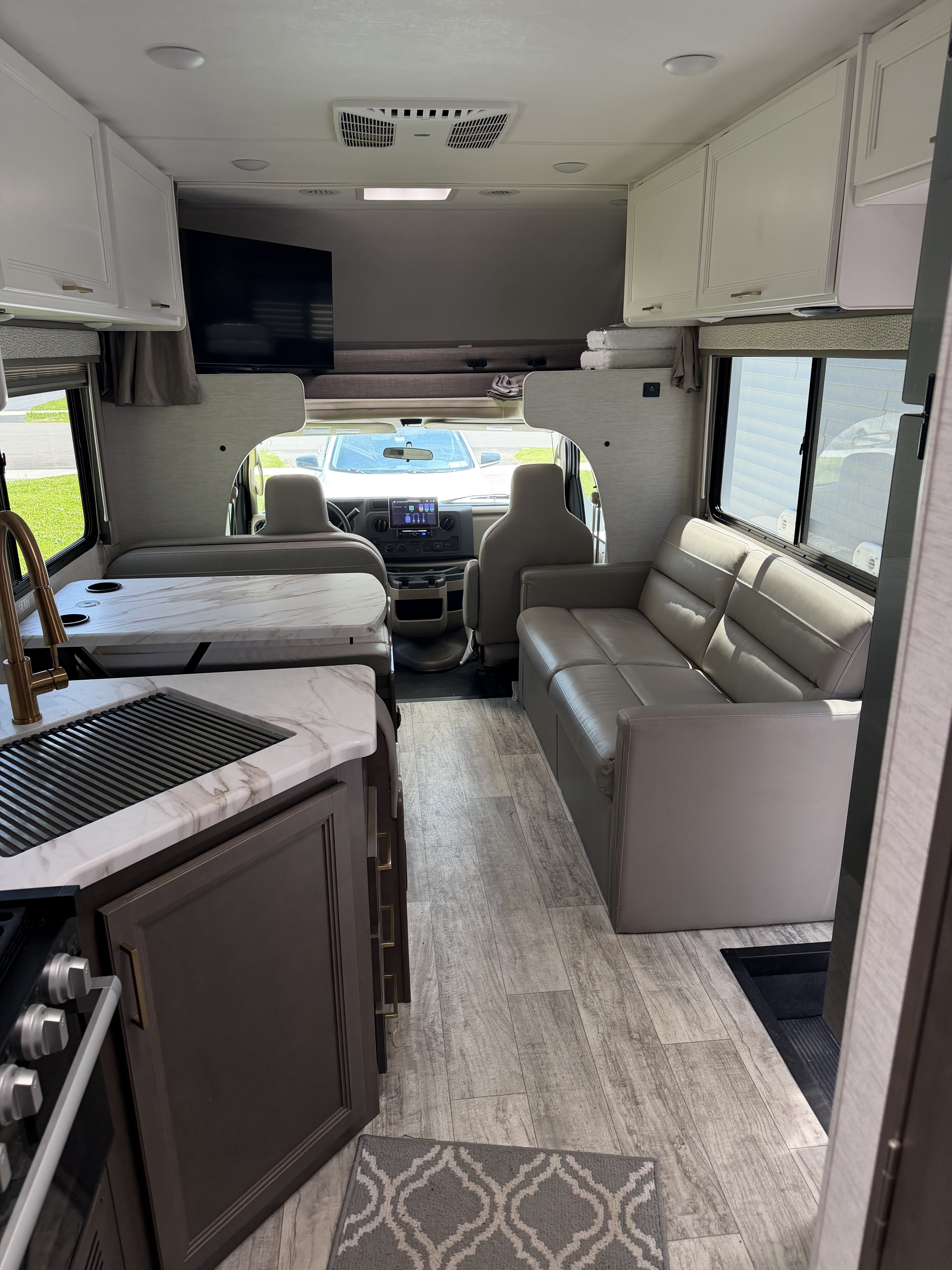2025 Thor Motor Coach CHATEAU 28A in batavia NY