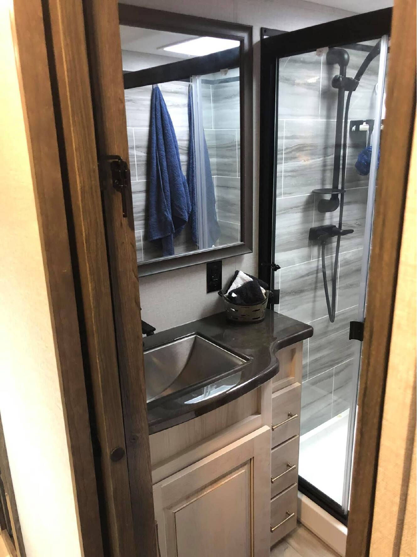 A photo of this 2021 Alliance Rv PARADIGM 390MP