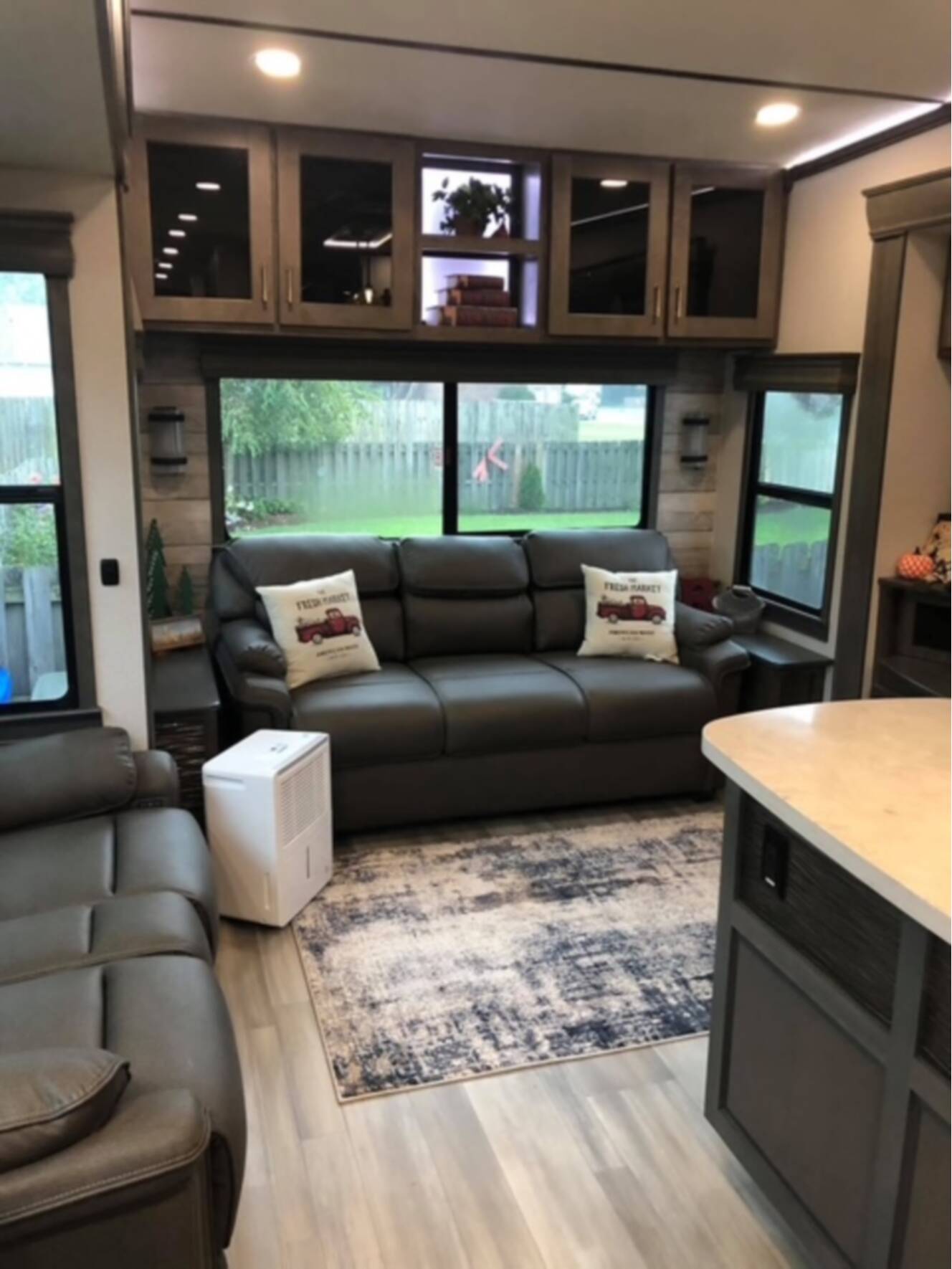 A photo of this 2021 Alliance Rv PARADIGM 390MP