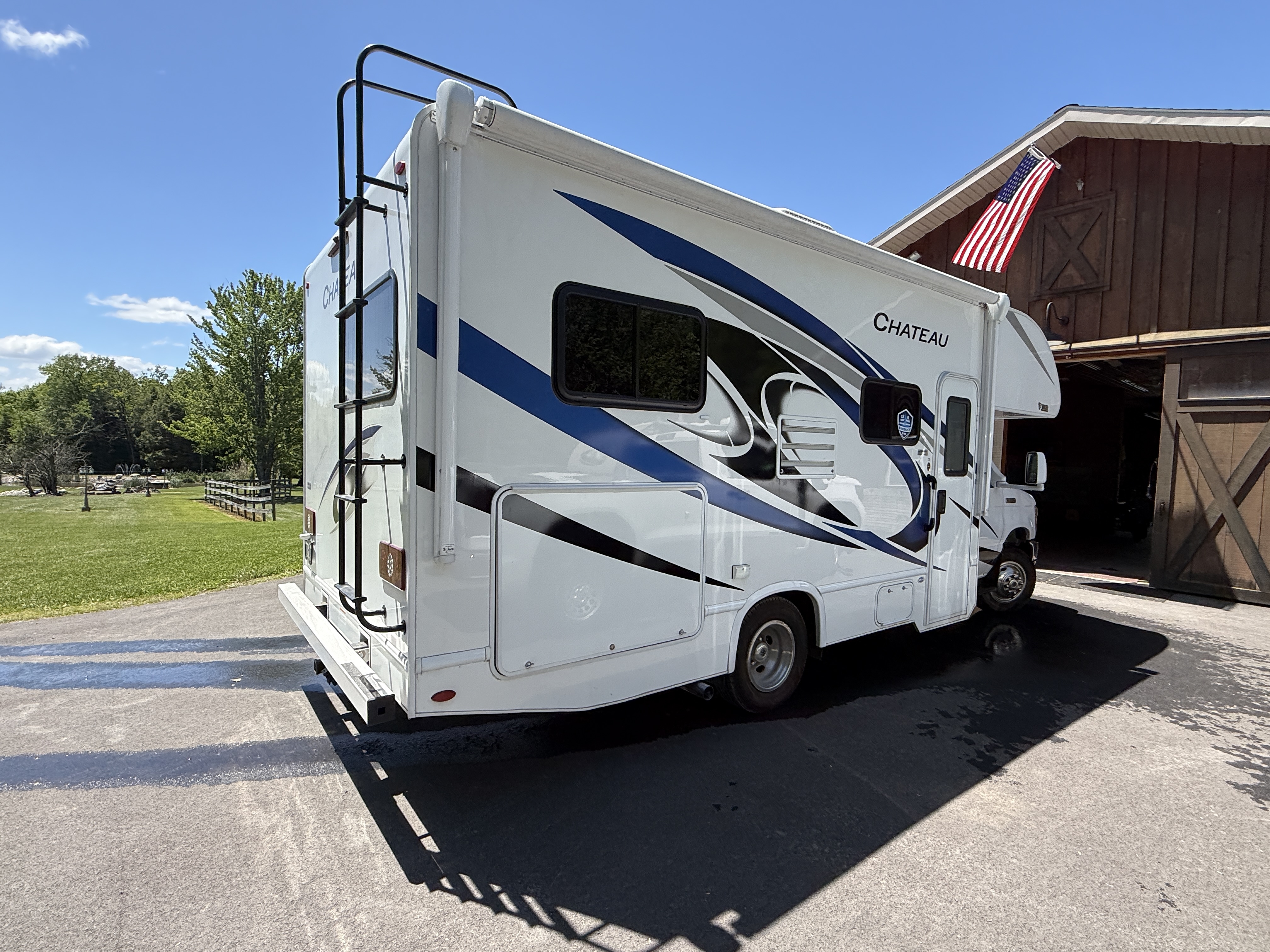 2021 Thor Motor Coach CHATEAU 22E in utica NE