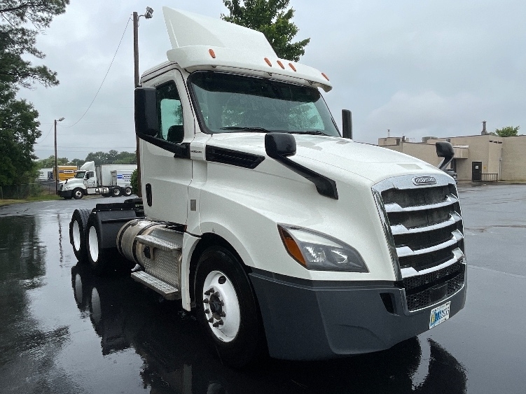 2020 FREIGHTLINER CASCADIA 126 in Spartanburg, SC