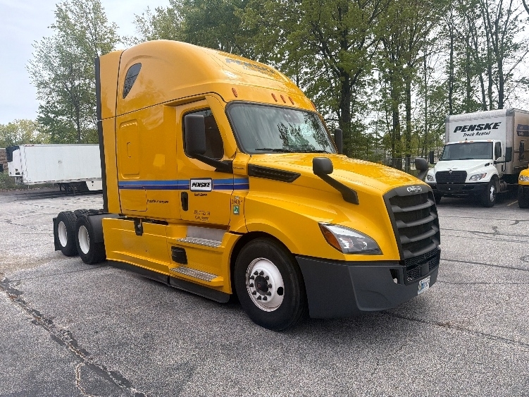 2022 FREIGHTLINER CASCADIA 126 in Erie, PA
