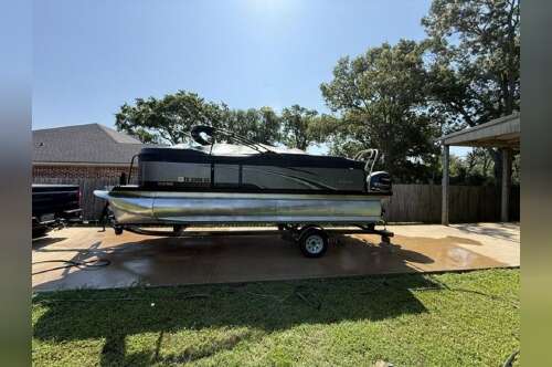 2022 Quest Lanai in van TX