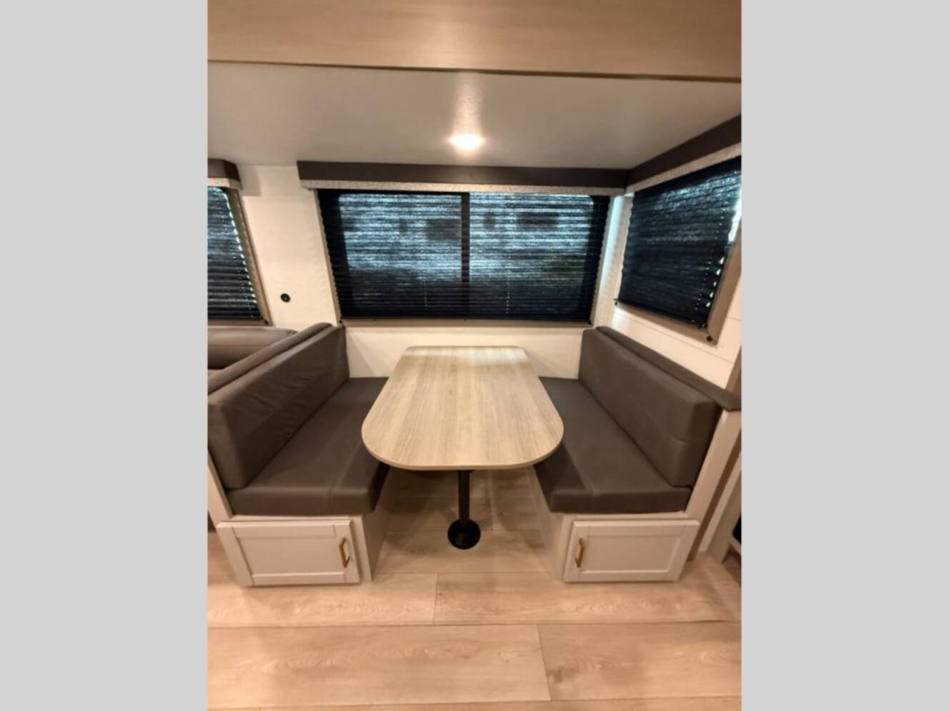 A photo of this 2027 Jayco Jay Flight SLX 262RLS