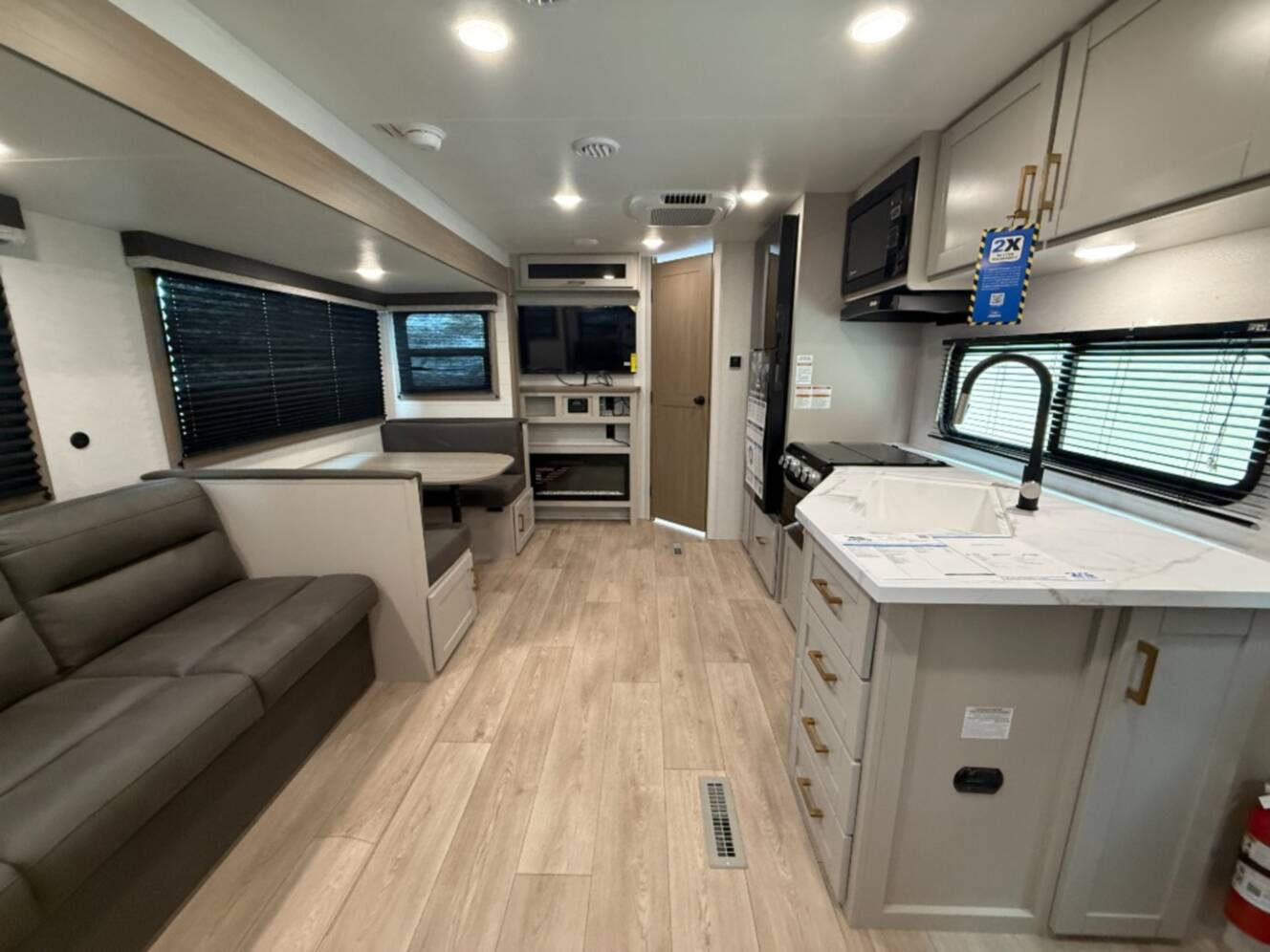 A photo of this 2027 Jayco Jay Flight SLX 262RLS