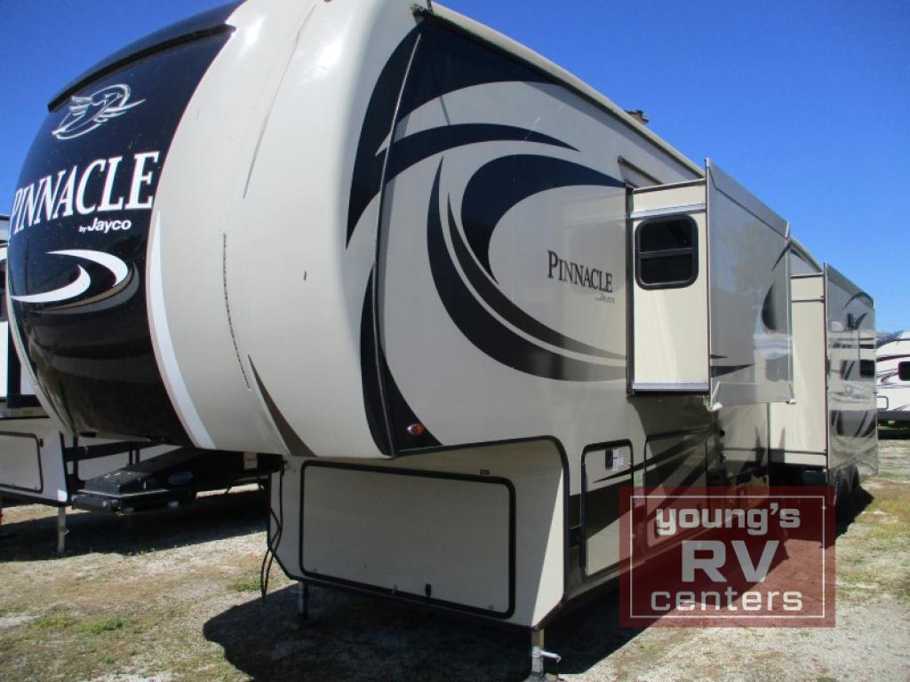 2017 Jayco Pinnacle 36FBTS in fremont OH