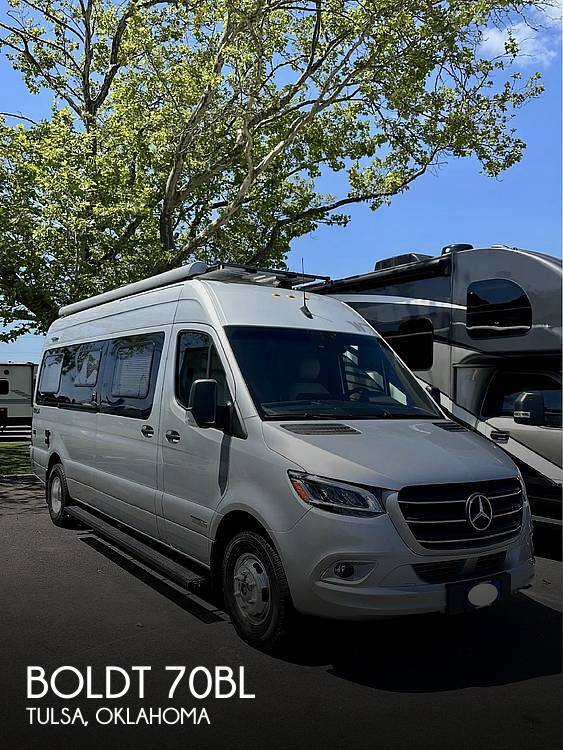 2020 Winnebago Boldt 70BL Q70BL in tulsa OK