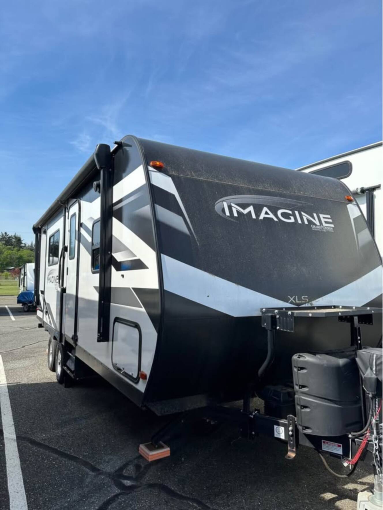 A photo of this 2022 Grand Design IMAGINE XLS 22RBE