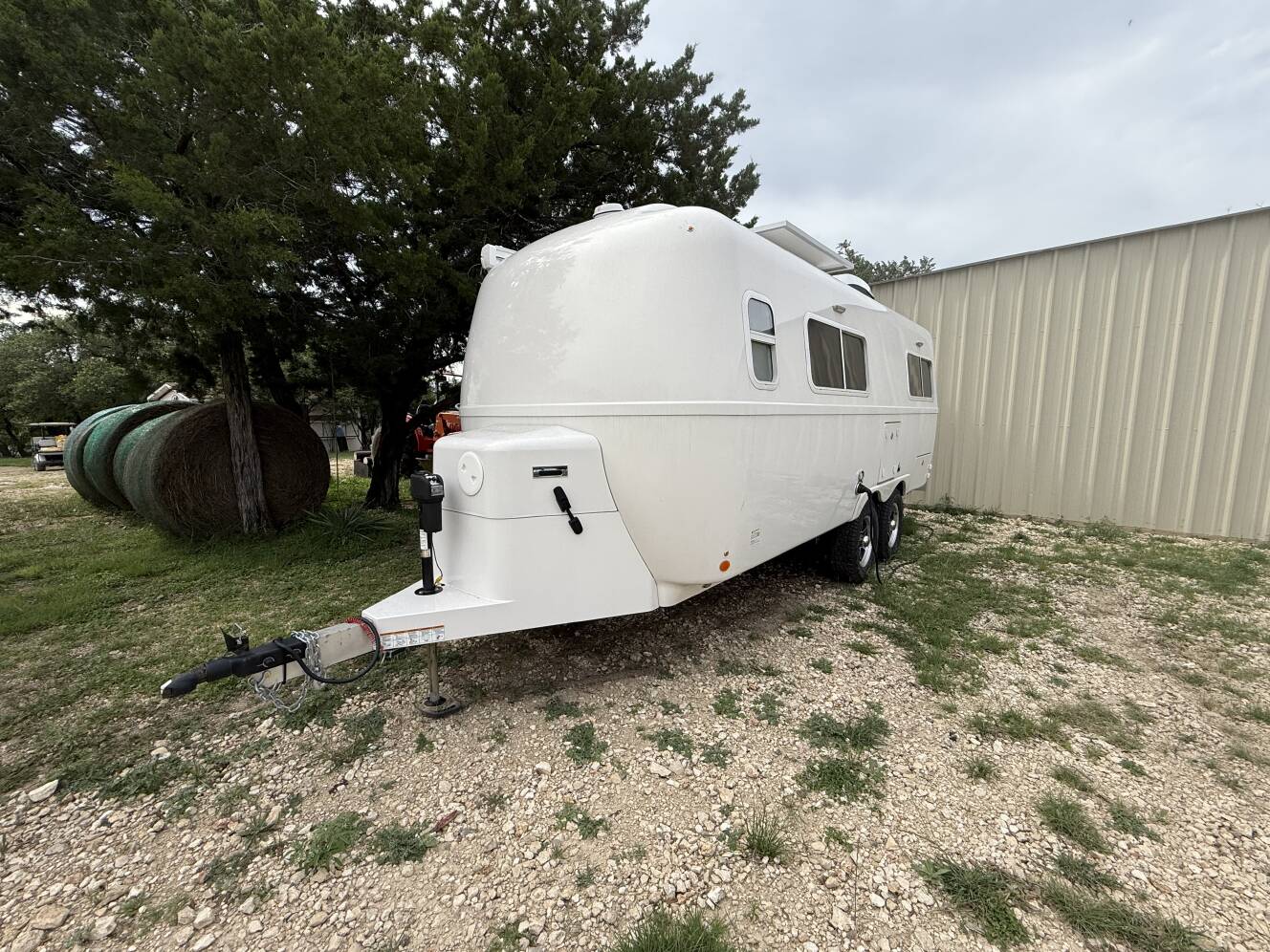 A photo of this 2023 Oliver LEGACY ELITE II STANDARD