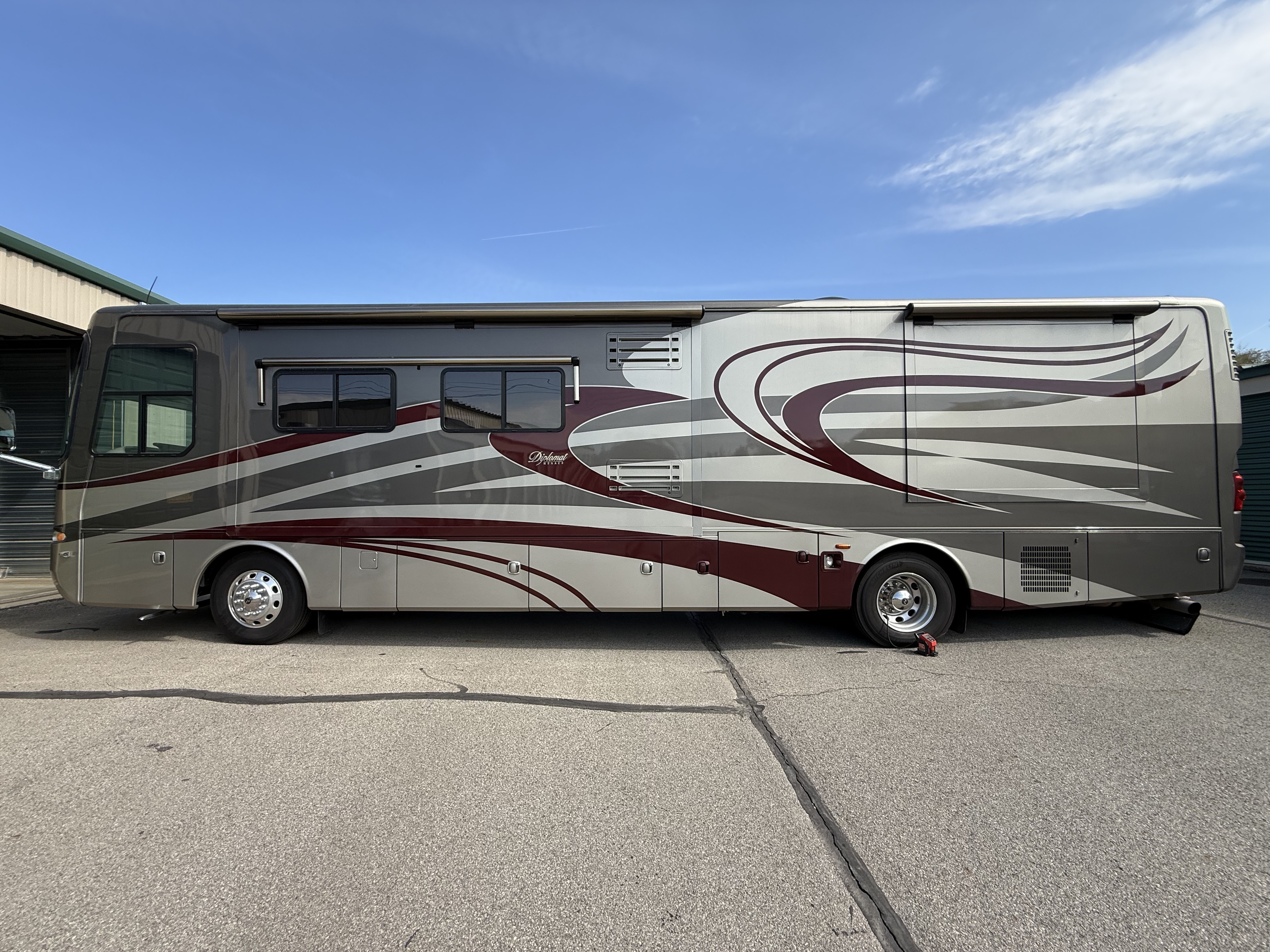 2007 Monaco DIPLOMAT 40PDQ RV