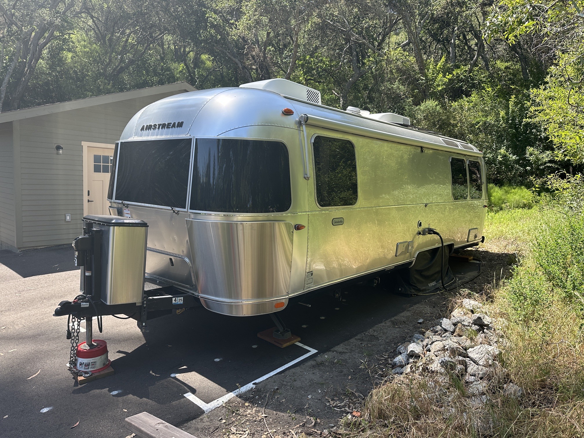 2023 Airstream GLOBETROTTER 27FB in santa cruz CA