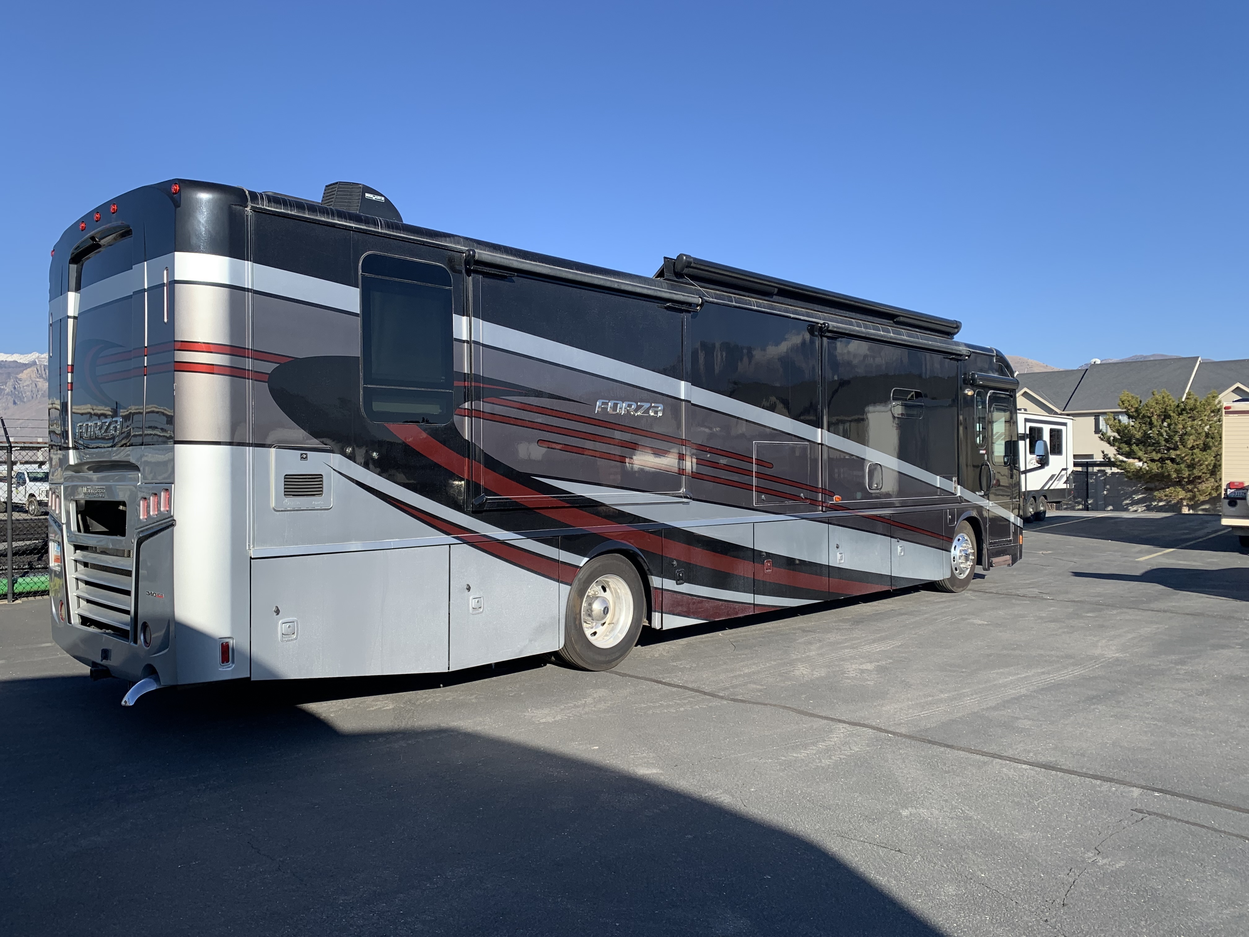 2018 Winnebago FORZA 38F RV