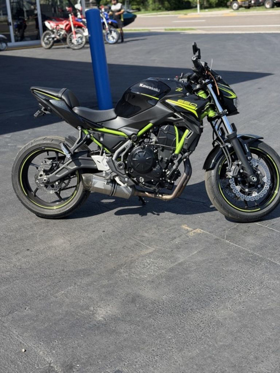 ややP Used 2020 Kawasaki Z Metallic Black/metallic Flat Spark Black 650