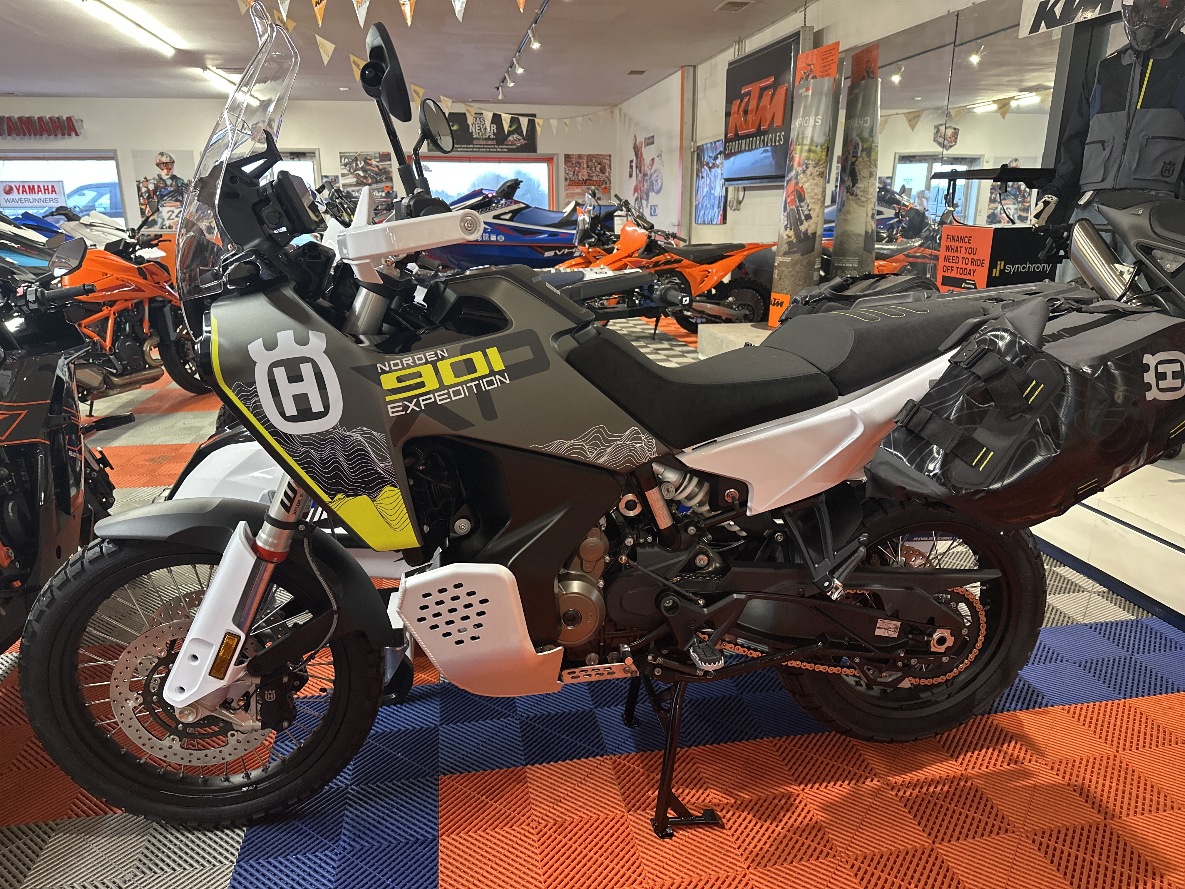 2025 Husqvarna Norden 901 Expedition 901 in Easton, MD