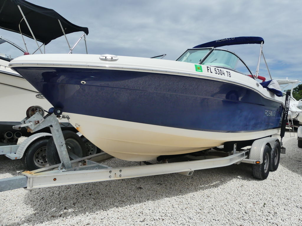 2014 Robalo R207 in bradenton FL