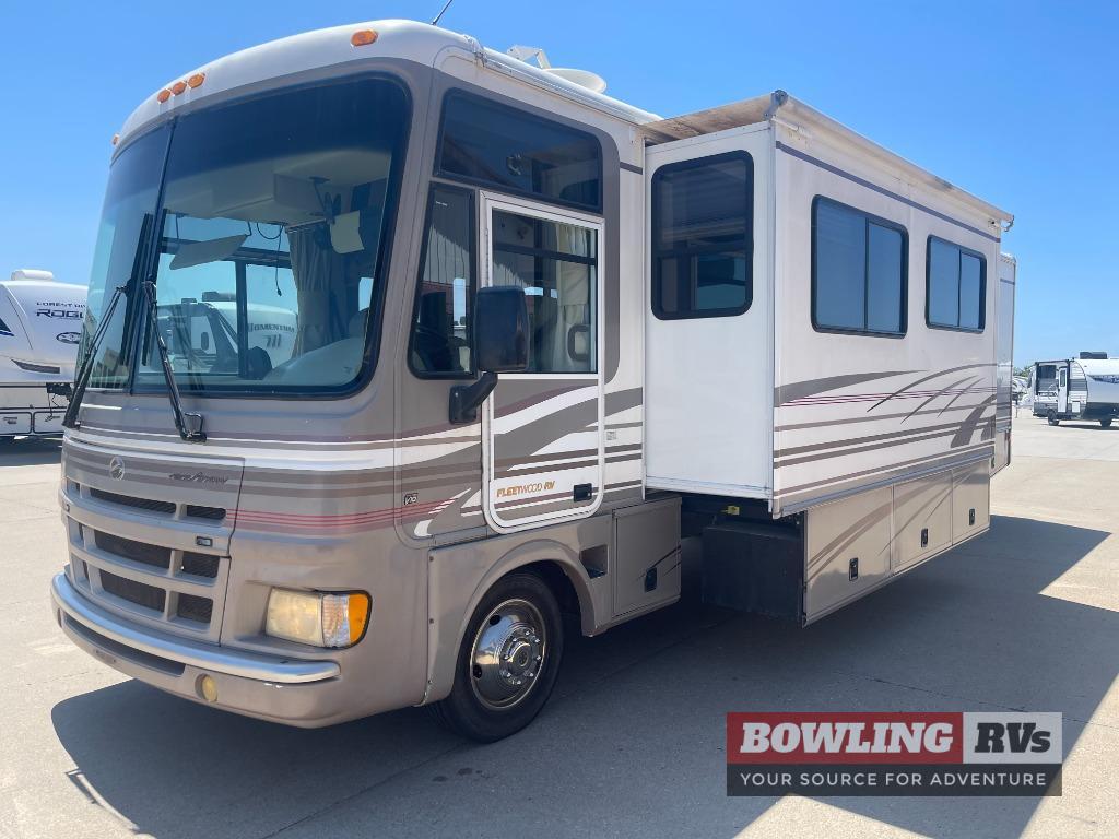 2000 Fleetwood Rv Pace Arrow 33V in ottumwa IA
