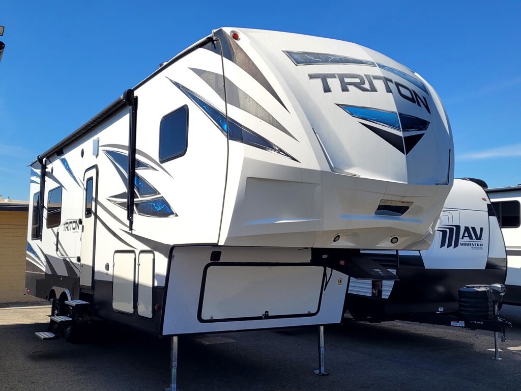 2019 Dutchmen Rv Triton 3001 Fifth Wheel Toy Hauler RV