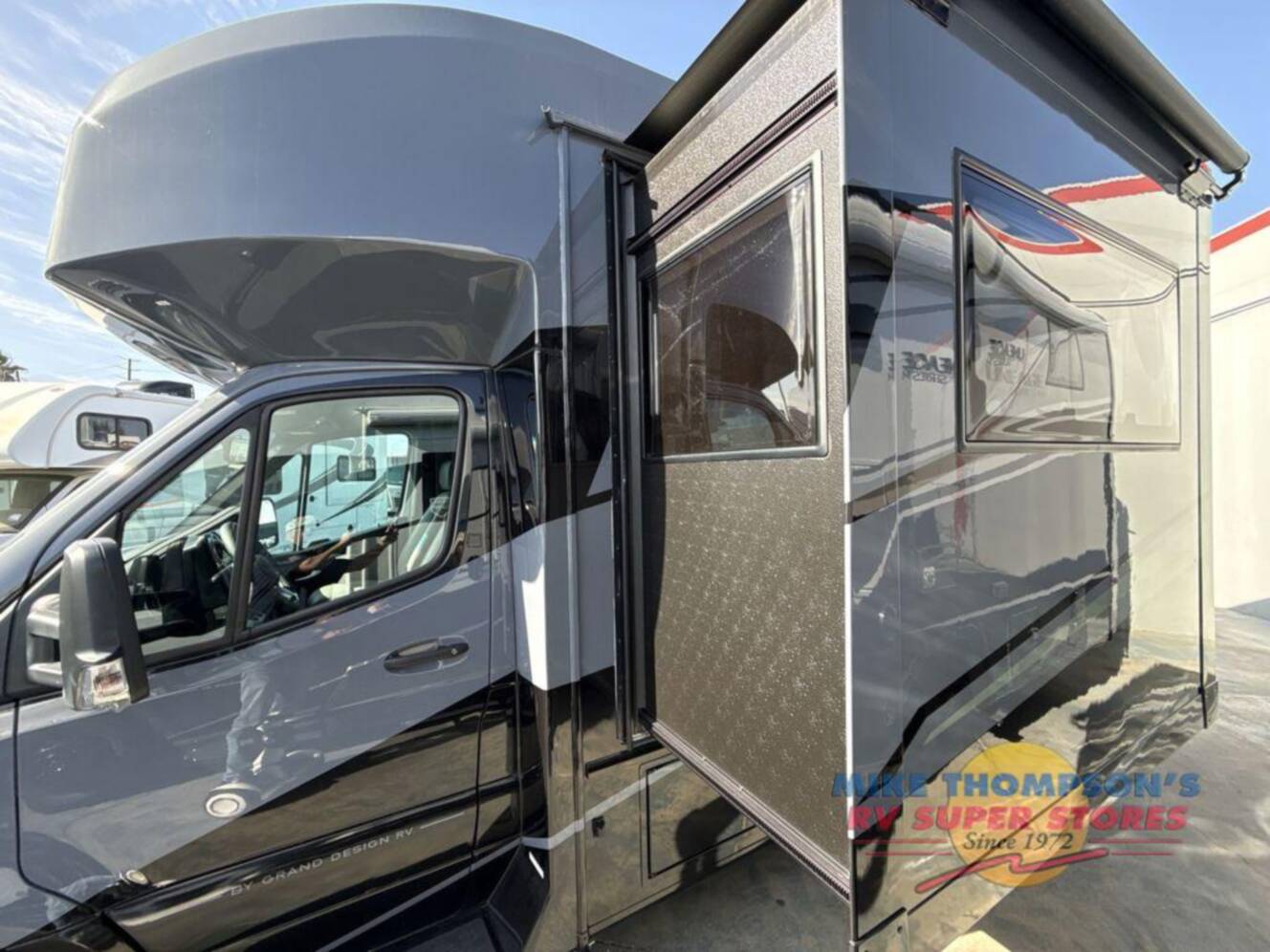 A photo of this 2026 Grand Design Lineage Series M 25TK