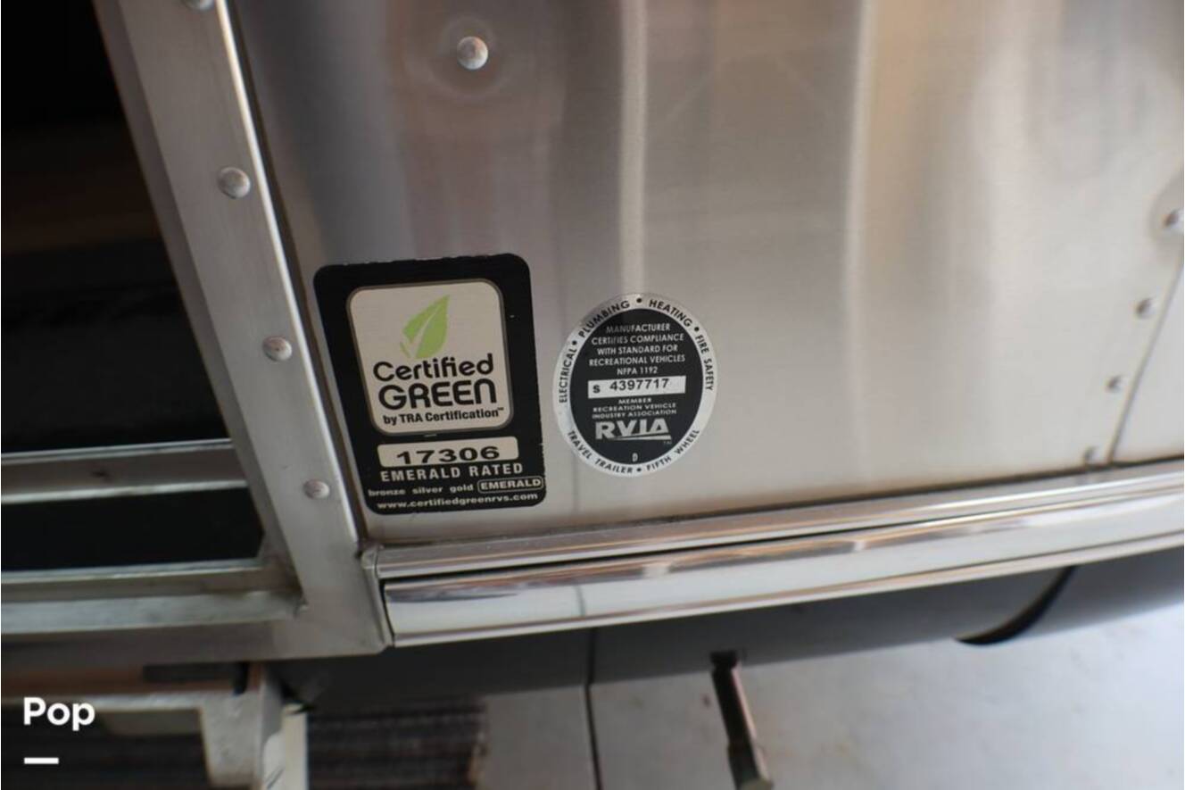 A photo of this 2017 Airstream International Signature 28RB