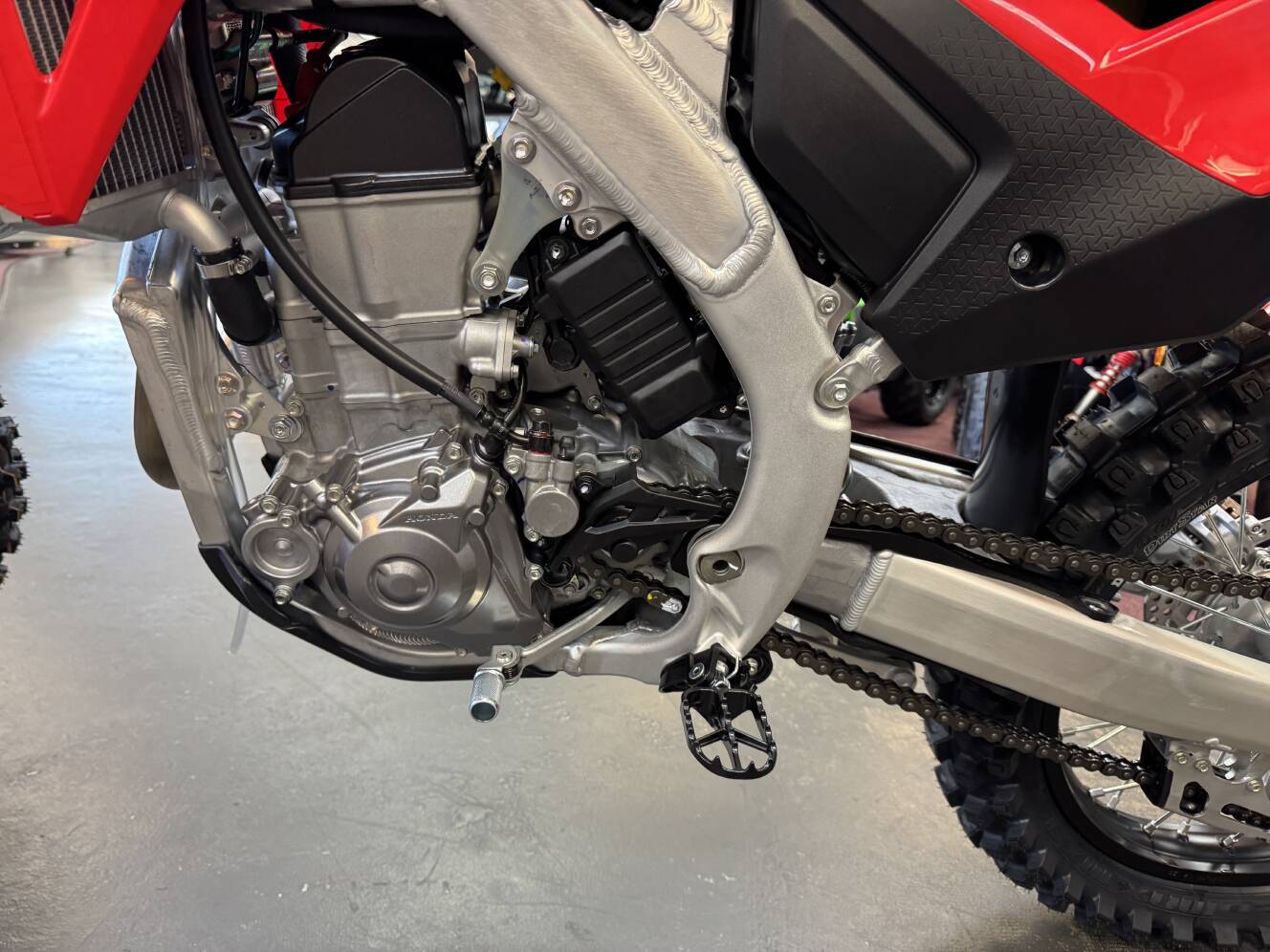 A photo of this 2026 Honda CRF450R