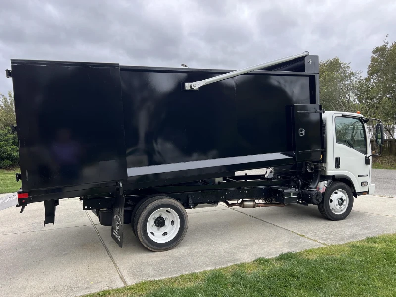 2026 ISUZU NRR