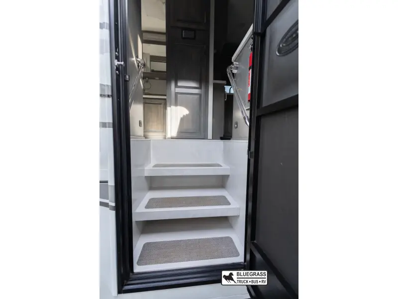 2024 RENEGADE EXPLORER 38EMB
