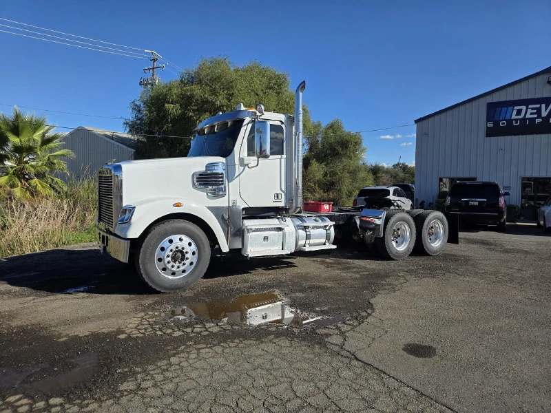 2014 FREIGHTLINER CORONADO 122 SD