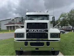 2025 MACK PINNACLE