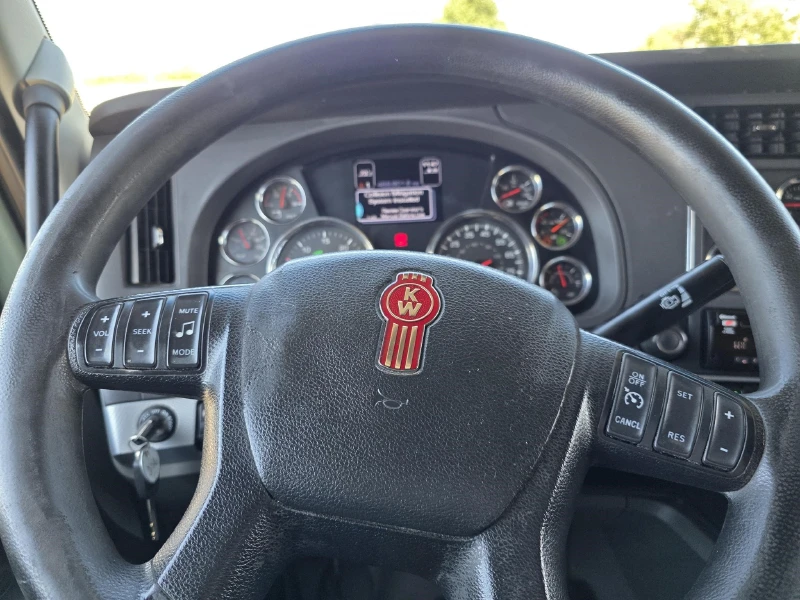 2021 KENWORTH T680