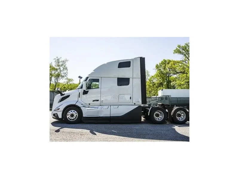 2025 VOLVO VNL64T860