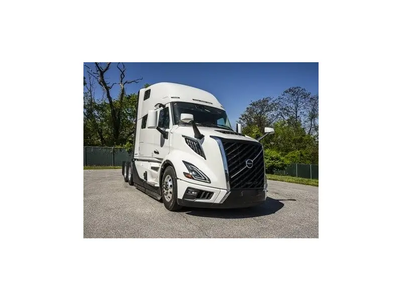 2025 VOLVO VNL64T860
