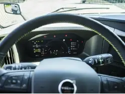2025 VOLVO VNL64T860