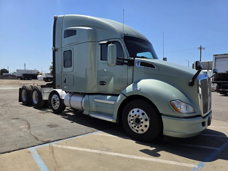 2021 KENWORTH T680