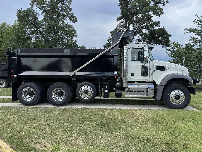 2026 MACK GRANITE