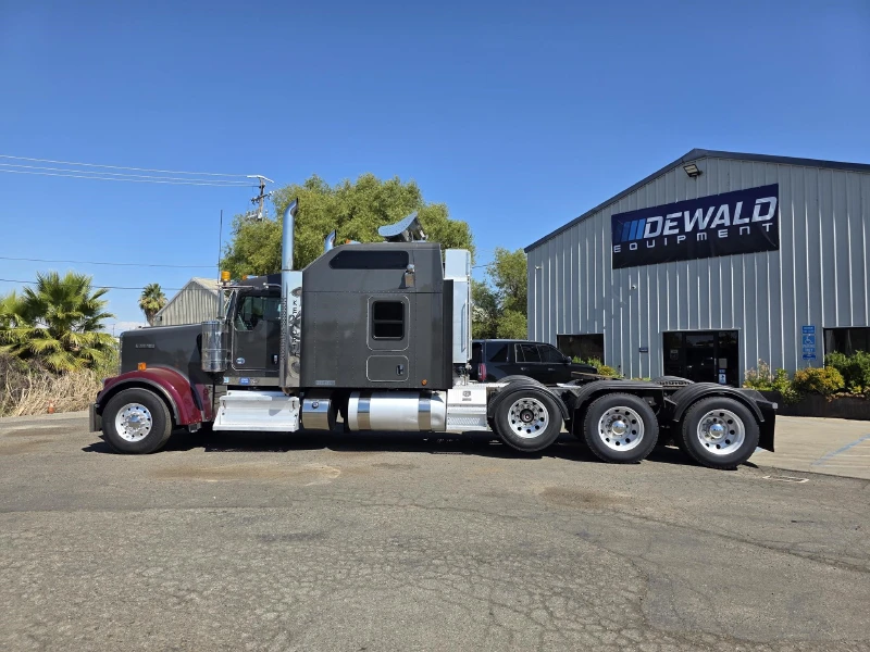 2014 KENWORTH W900L