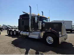 2014 KENWORTH W900L
