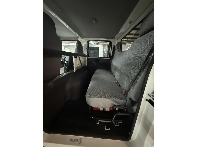 2026 ISUZU NRR