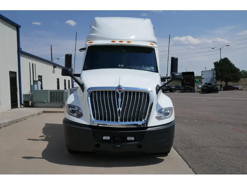 2019 INTERNATIONAL LT