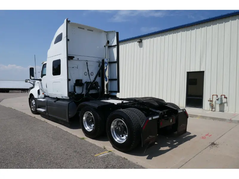 2019 INTERNATIONAL LT