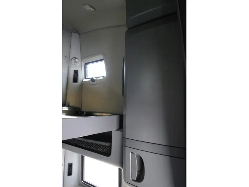 2019 INTERNATIONAL LT